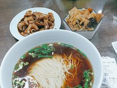 红汤面底-裕兴记•蟹黄面馆(人民广场店)
