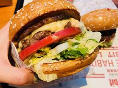 -The Habit Burger Grill 哈比特汉堡(复兴soho店)