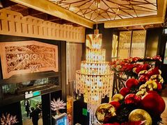 -Mogul Eatery·大亨餐酒馆
