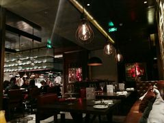 -恰餐厅及酒吧 CHAR Bar & Grill (北京丽都皇冠假日店)