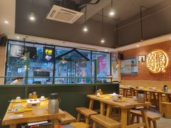 大堂-木屋烧烤(岗顶二店)