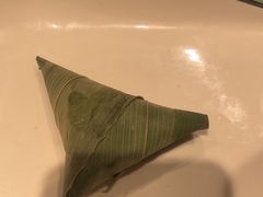 -帅巴人舅母子腊蹄民俗村