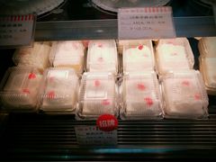 -红宝石·鲜奶小方·海派西点房(南丹店)