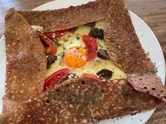 鸡蛋蘑菇熏肉荞麦可丽饼-RAC BAR(安福路店)