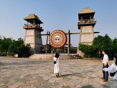 -茅山东方盐湖城景区