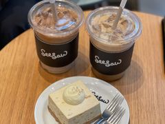栀子花梨香拿铁-Seesaw Coffee(苏州中心店)