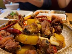 老王头牌黄焖鸡-隔壁老王·家常云南菜(花巷店)