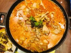 自制泡菜牛蛙锅-付掌柜在成都·热炒砂锅集(金禾店)