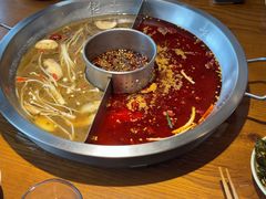 -佬土鹅肠火锅(中建大观店)