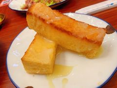 -何妹湿辣牛肉·粤式烧烤砂煲(桂雅路店)