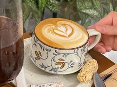 -Mark&Mars Restaurant