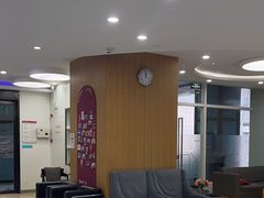 -雅悦齿科(顾村公园店)