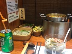 -独食火锅·半米屋台(直营总店)