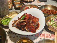 -草家酱蟹炭火烤肉店(珲春南路一店)