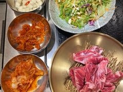 -臻牛烤肉