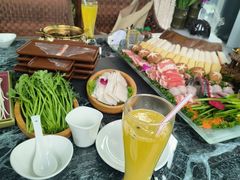 -慢丽江·云南野生菌土鸡锅(西山店)