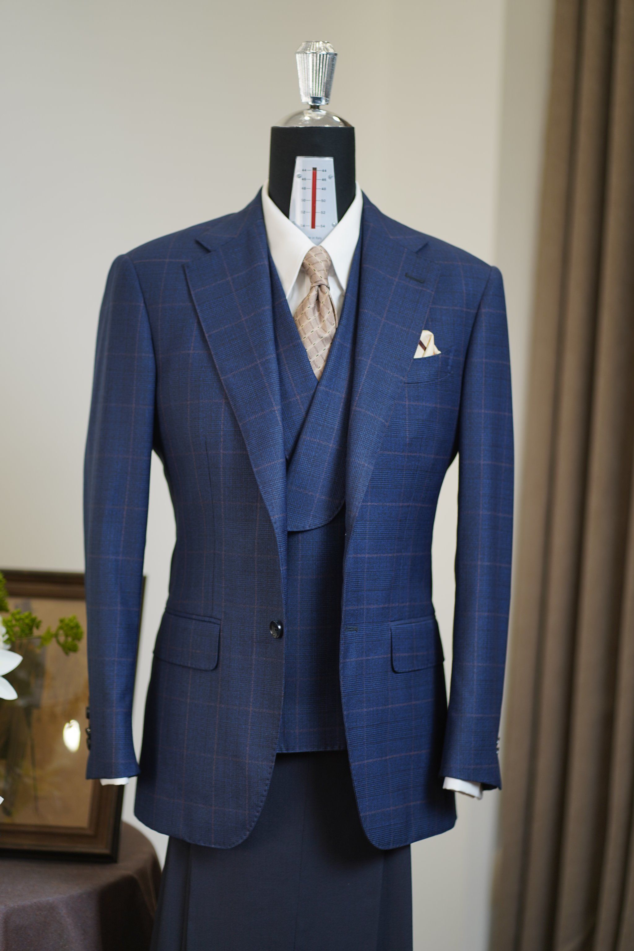 拒绝千篇一律的纯色西装!迎接英伦大格纹西装