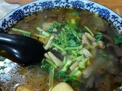 -叶新小吃店(来凤小区总店)