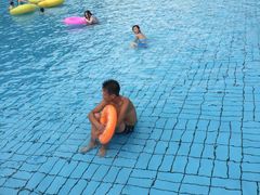 -大河马水上世界