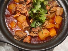 -土砂锅生态山庄·非遗砂锅雅鱼