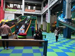 -蒙特利亲子乐园