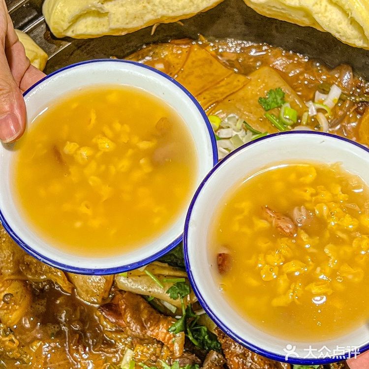 冬天就要吃铁锅炖｜小锅烀饼大碴子粥太绝了