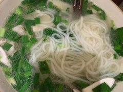-粉八·云南米线·建水烧烤(常熟路店)