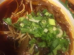-拈签一笑黄牛肉辣卤串串