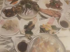 -雍和会海鲜姿造自助(湖东路店)