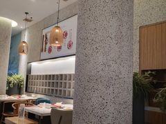 -三人行骨头王火锅(长寿店)