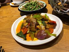 -隔壁老王·家常云南菜(花巷店)