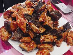 焦糖茄子牛肉粒-桃子餐厅·天津菜(红星路直营店)