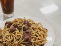 牛肉炒乌冬-好好滋味茶餐厅