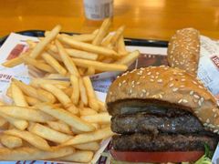 -The Habit Burger Grill 哈比特汉堡(复兴soho店)