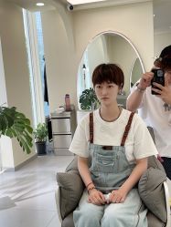-5M HAIR SALON