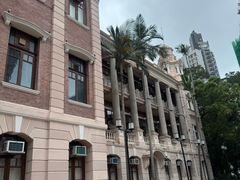 -香港大学