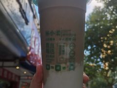 -林小柔绿豆沙牛乳(陆家嘴店)