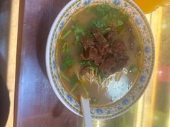 -金杨拉面王小吃面馆·牛三宝面·红烧牛肉粉