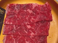 -牛YO寿喜烧·铁板烧和牛火锅自助(市府恒隆店)