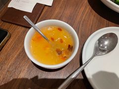 -港丽餐厅(正大店)