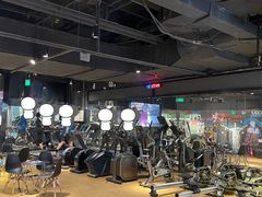 -VLines耀能运动24小时·月付制健身(京广桥店)