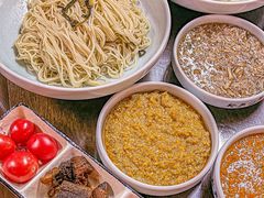 -裕兴记•蟹黄面馆(人民广场店)