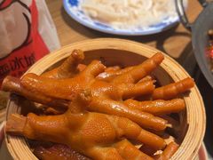 -巴卤社老火锅(财富店)