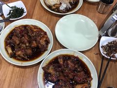 辣猪蹄-贤花饭店(城阳店)