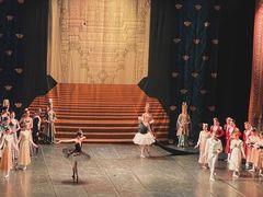 -交通银行前滩31演艺中心