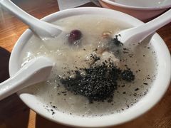 红糖红枣老式银耳八宝粥-红雨少水粉