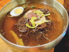 现压荞麦冷面-小木屋朝鲜族特色菜