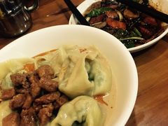 -潘国仙耳光馄饨(黄家阙路店)