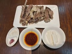 -贯贯吉·清真餐厅(浙江中路店)