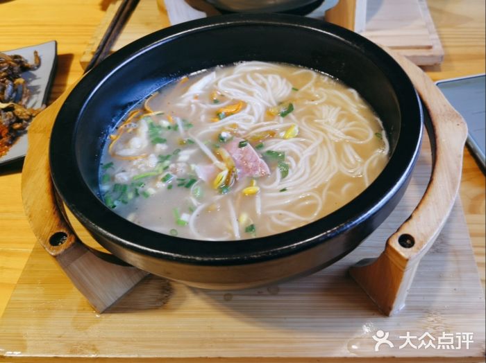 勺子米线·云南传统小吃市集(四方街店)图片